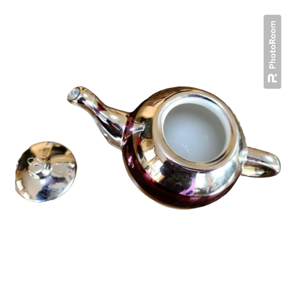 NWOT Ceramic teapot 4-cup shaped like a Christmas Ball Ornament - Picture 7 of 7